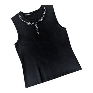 On Que Classics Black Geometric Embroidered Cutout Micro Ribbed Knit Tank